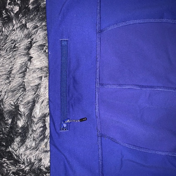 Lululemon 3/4 crop legging - Picture 3 of 6